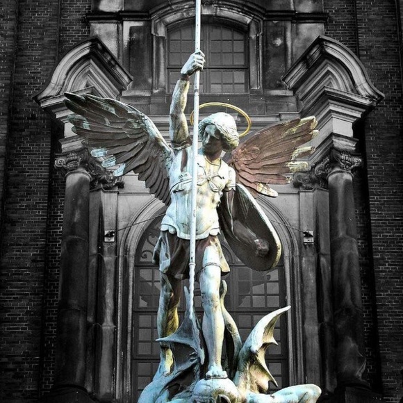 Meet your Posher, Madi - Picture 4 of 4